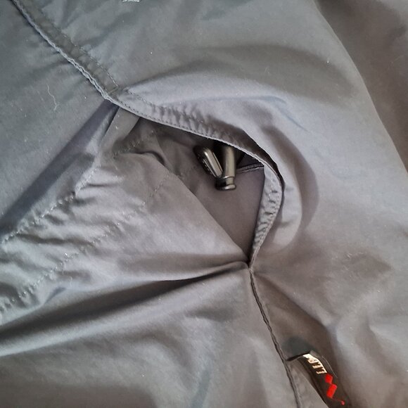 L.L Bean hooded windbreaker - Picture 11 of 13